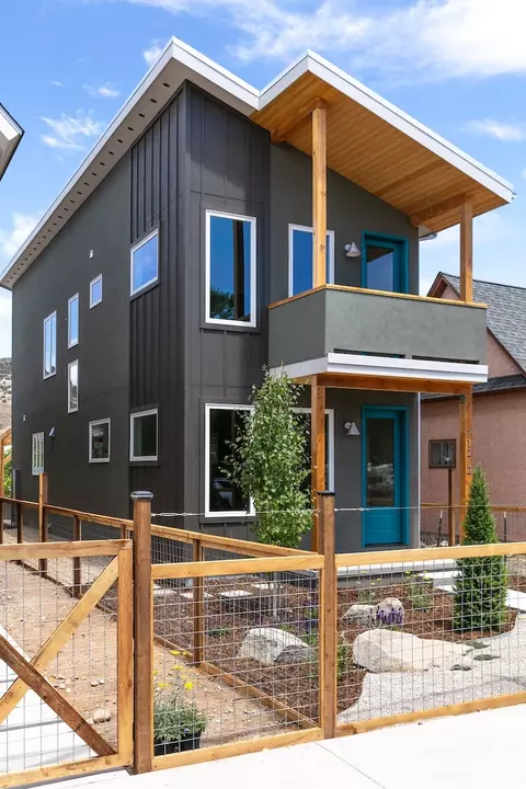 712 W 2nd St, Salida, CO 81201