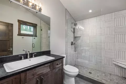 Bath - 87 Independence Ln, Keystone, CO 80435 photo 8 of 9