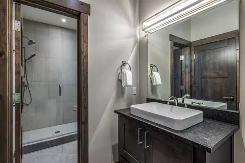 Bath - 87 Independence Ln, Keystone, CO 80435 photo 6 of 9
