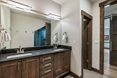Bath - 87 Independence Ln, Keystone, CO 80435 photo 4 of 9
