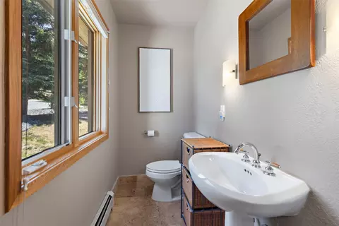 Bath - 453 Ensign Dr, Dillon, CO 80435 photo 5 of 5