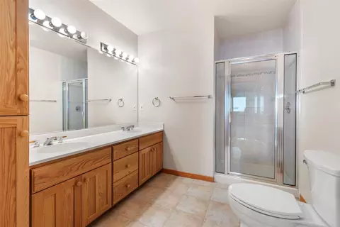 Bath - 453 Ensign Dr, Dillon, CO 80435 photo 4 of 5