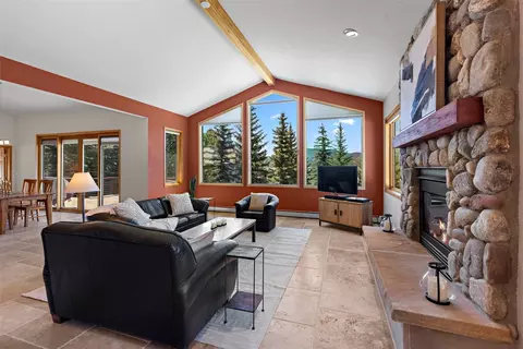 Living - 453 Ensign Dr, Dillon, CO 80435 photo 2 of 7