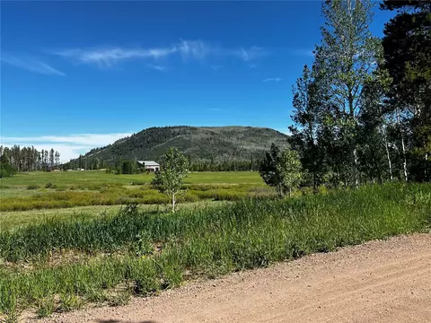 33245 Wenatchi Trl, Oak Creek, CO 80467