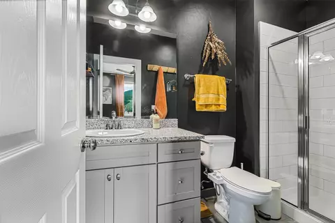 Bath - 159 Moose Trl #159, Silverthorne, CO 80498 photo 3 of 4