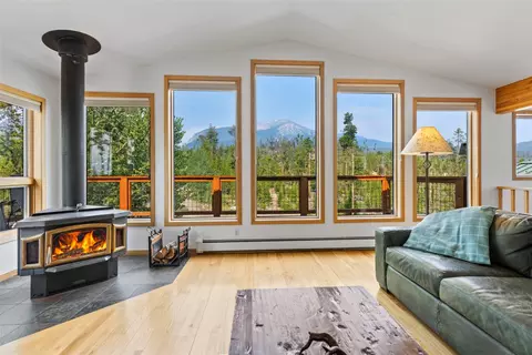 Living - 1139 Emerald Rd, Silverthorne, CO 80498 photo 2 of 7