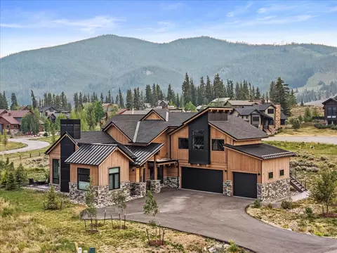 127 Telluride Ct, Dillon, CO 80435