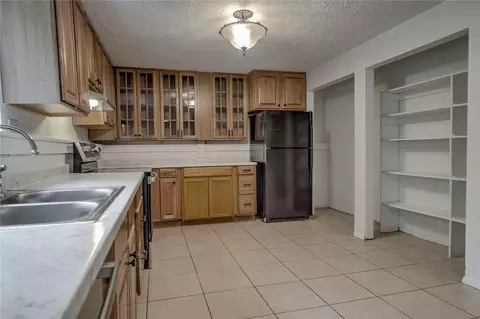Kitchen - 175 Pine Dr, Frisco, CO 80443 photo 4 of 6