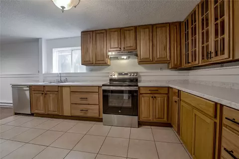 Kitchen - 175 Pine Dr, Frisco, CO 80443 photo 6 of 6