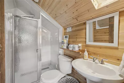 Bath - 114 N French St, Breckenridge, CO 80424 photo 8 of 9