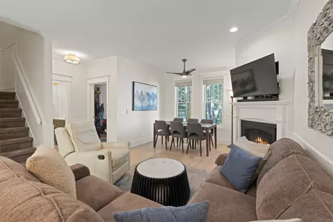 Living - 304 N Main St #H1, Breckenridge, CO 80424 photo 2 of 5