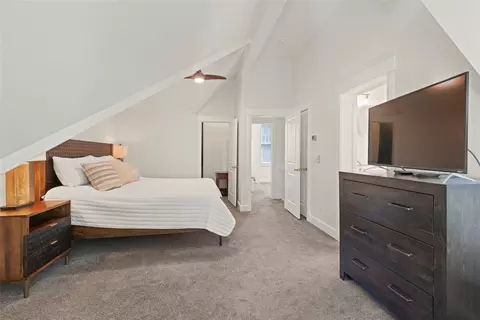 Bedroom - 304 N Main St #H1, Breckenridge, CO 80424 photo 6 of 9