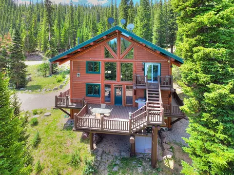 496 Hamilton Ln, Breckenridge, CO 80424