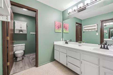 Bath - 422 Alpine Rd, Dillon, CO 80435 photo 1 of 4