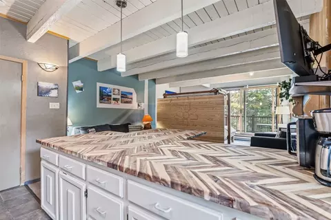 Kitchen - 465 Four Oclock Rd #T2, Breckenridge, CO 80424 photo 3 of 5
