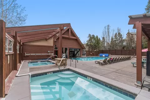 Exterior - 465 Four Oclock Rd #T2, Breckenridge, CO 80424 photo 5 of 8