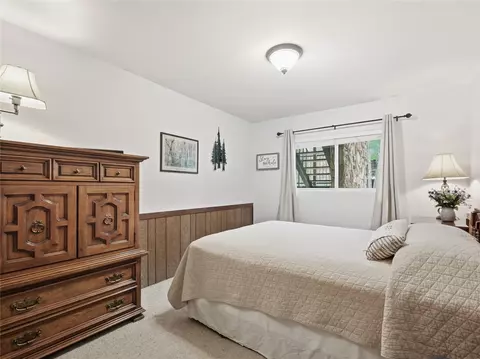 Bedroom - 176 E La Bonte St #101, Dillon, CO 80435 photo 5 of 9