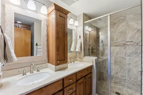 Bath - 1512 Point Dr #B, Frisco, CO 80443 photo 1 of 6