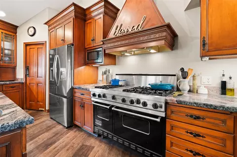 Kitchen - 56 Riverside Dr, Silverthorne, CO 80498 photo 2 of 2