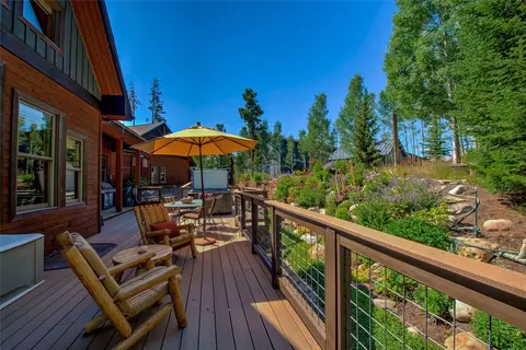 Exterior - 183 Elk Thistle Dr, Silverthorne, CO 80498 photo 2 of 10