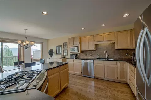 Kitchen - 61 Bashore Ct, Silverthorne, CO 80498 photo 4 of 5