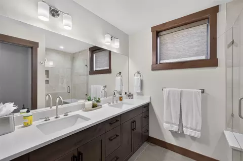 Bath - 62 Mckay Pl, Silverthorne, CO 80498 photo 2 of 6