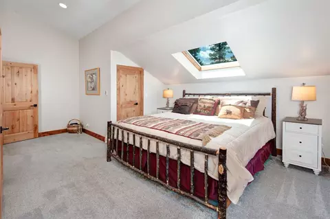 Bedroom - 1631 Keystone Ranch Rd, Keystone, CO 80435 photo 6 of 7