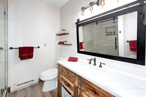 Bath - 1631 Keystone Ranch Rd, Keystone, CO 80435 photo 4 of 7