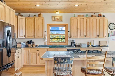 Kitchen - 76 No Place Rd, Hartsel, CO 80449 photo 2 of 5
