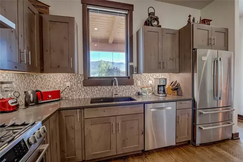 Kitchen - 116 Youngs Preserve Rd, Silverthorne, CO 80498 photo 4 of 5