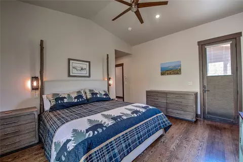 Bedroom - 116 Youngs Preserve Rd, Silverthorne, CO 80498 photo 2 of 3