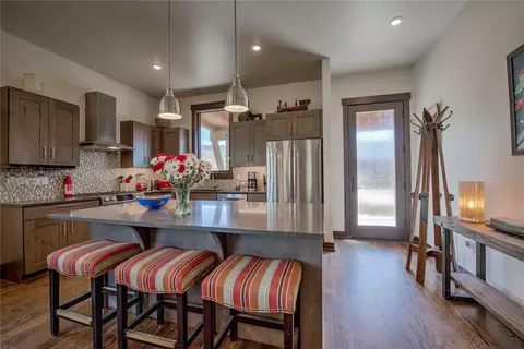 Kitchen - 116 Youngs Preserve Rd, Silverthorne, CO 80498 photo 2 of 5