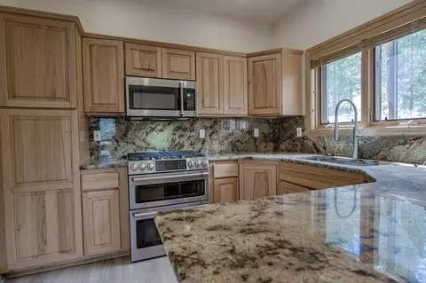 Kitchen - 1817 Stellar Dr #1817, Silverthorne, CO 80498 photo 4 of 4