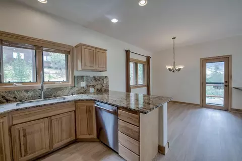 Kitchen - 1817 Stellar Dr #1817, Silverthorne, CO 80498 photo 2 of 4