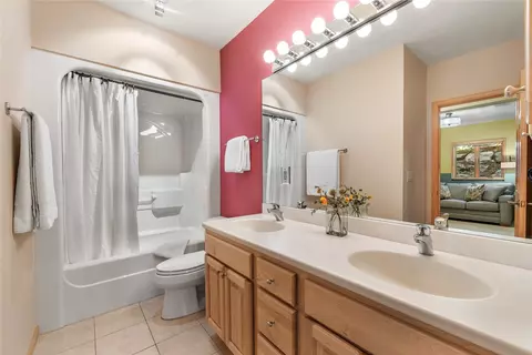 Bath - 4 Hawn Dr, Frisco, CO 80443 photo 4 of 5