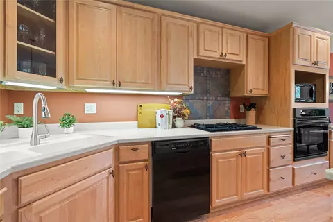 Kitchen - 4 Hawn Dr, Frisco, CO 80443 photo 6 of 7