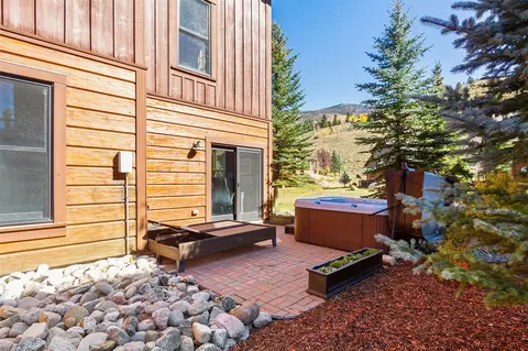 Exterior - 405 Bald Eagle Rd, Silverthorne, CO 80498 photo 5 of 6