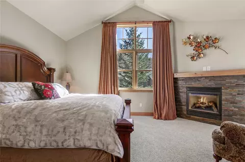 Bedroom - 405 Bald Eagle Rd, Silverthorne, CO 80498 photo 2 of 6