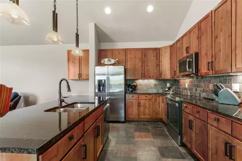 Kitchen - 405 Bald Eagle Rd, Silverthorne, CO 80498 photo 2 of 3