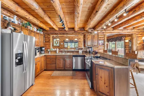 Kitchen - 192 Johnson Rd, Silverthorne, CO 80498 photo 3 of 4