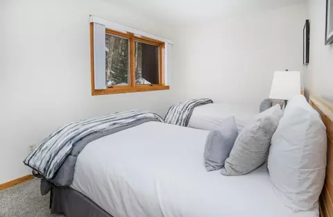 Bedroom - 5159 Gore Cir, Vail, CO 81657 photo 3 of 5