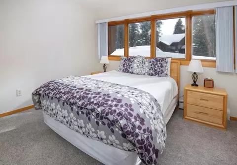 Bedroom - 5159 Gore Cir, Vail, CO 81657 photo 5 of 5