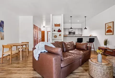 Living - 801 Lakepoint Dr #B17, Frisco, CO 80443 photo 2 of 3
