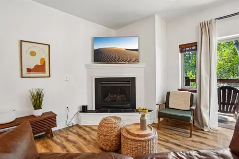 Living - 801 Lakepoint Dr #B17, Frisco, CO 80443 photo 3 of 3