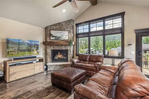 Living - 68 Independence Ln, Keystone, CO 80435 photo 2 of 3