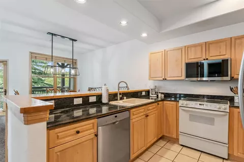 33 Broken Lance Dr #206S, Breckenridge, CO 80424