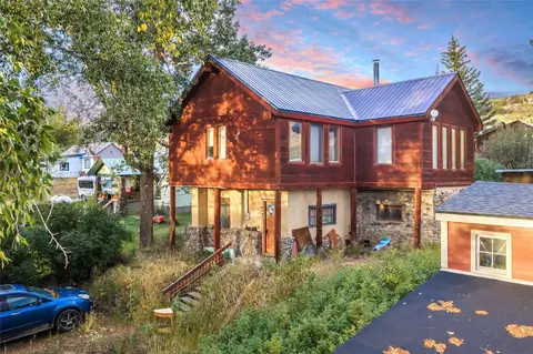 204 N Grant Ave, Oak Creek, CO 80467