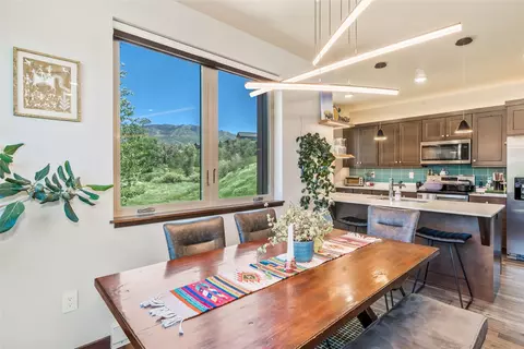 350 Fox Springs Cir #201, Steamboat Springs, CO 80487