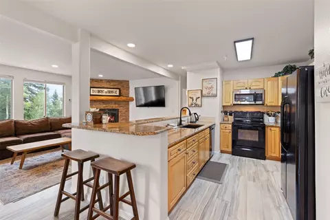 Kitchen - 4020 Silverheels Dr #9, Silverthorne, CO 80498 photo 1 of 3