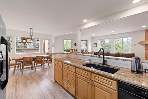 Kitchen - 4020 Silverheels Dr #9, Silverthorne, CO 80498 photo 3 of 3